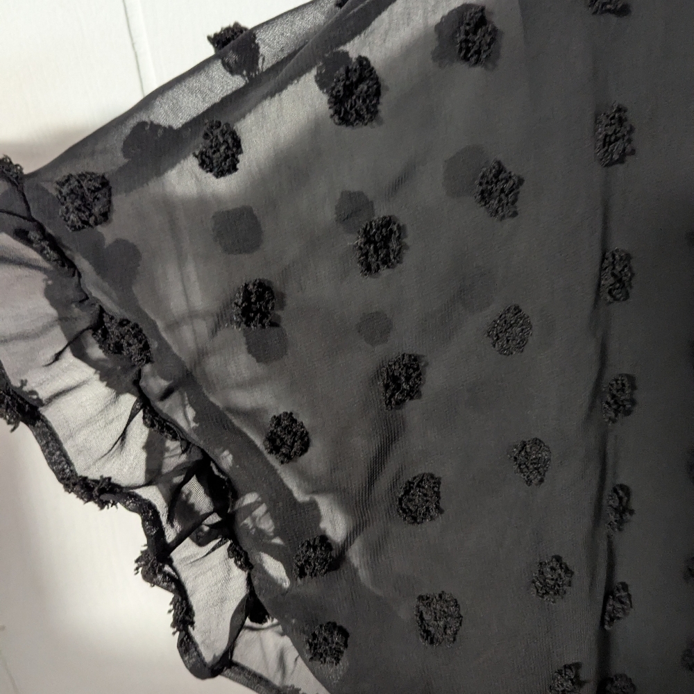 Plus Size Chiffon Top With Tank - Picture 3 of 4
